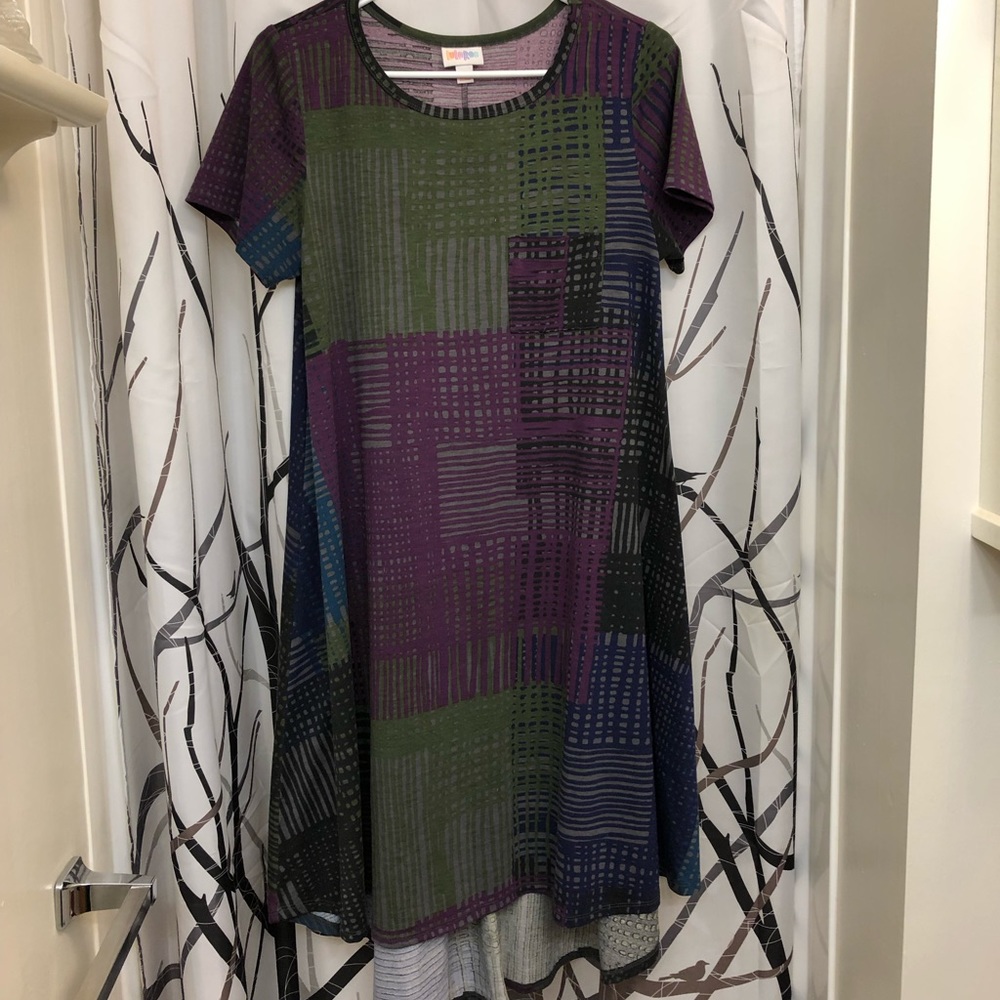 LuLaRoe Carly high low swing dress. Size XS
